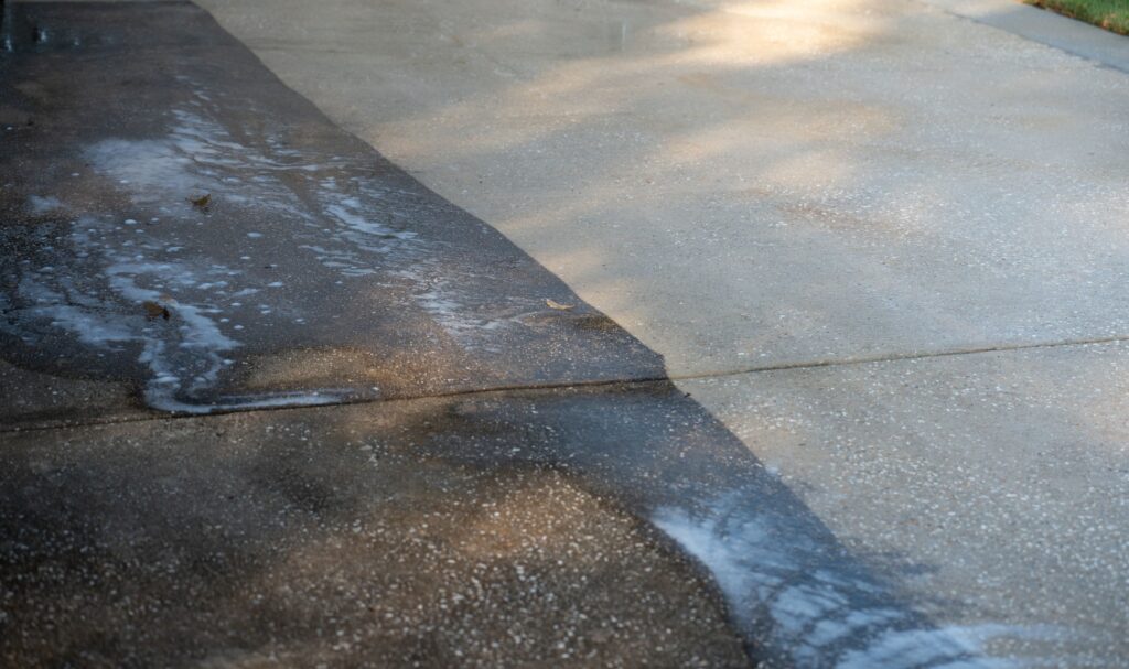 Read more about the article How To Clean A Patio With A Pressure Washer